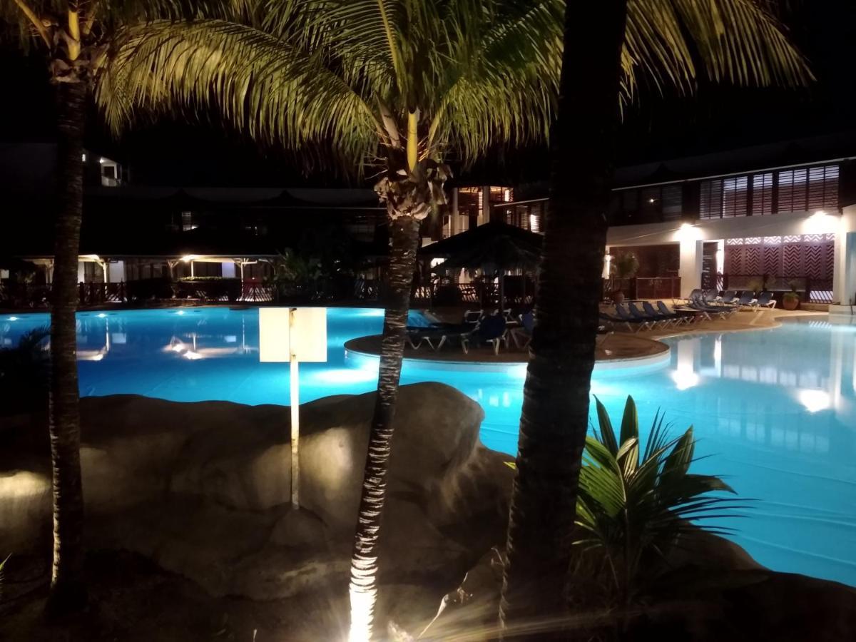 Studio Avec Grande Piscine, Plage Cannelle Caraibes Saint-Francois  Dış mekan fotoğraf
